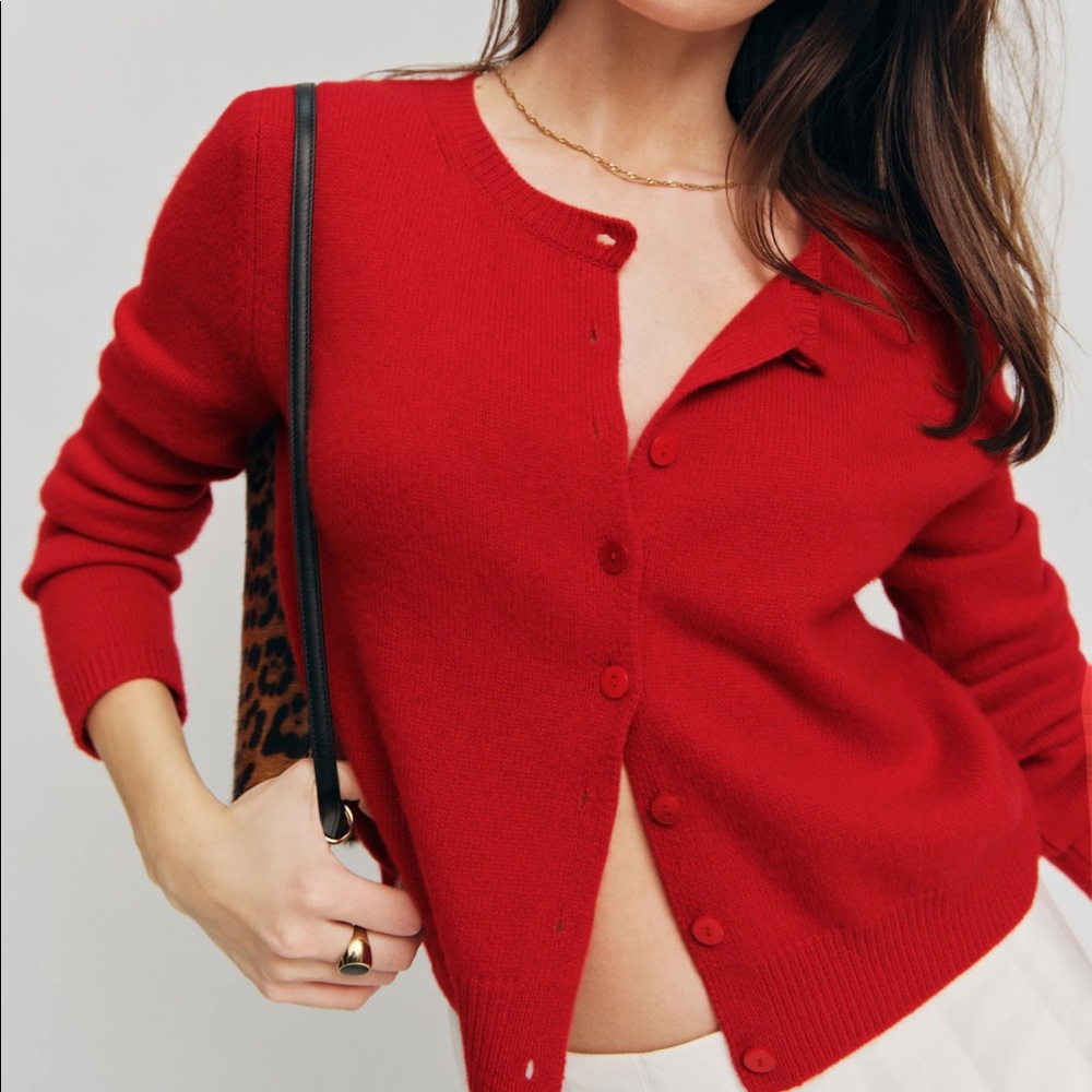 🍒 100% cashmere Reformation cardigan